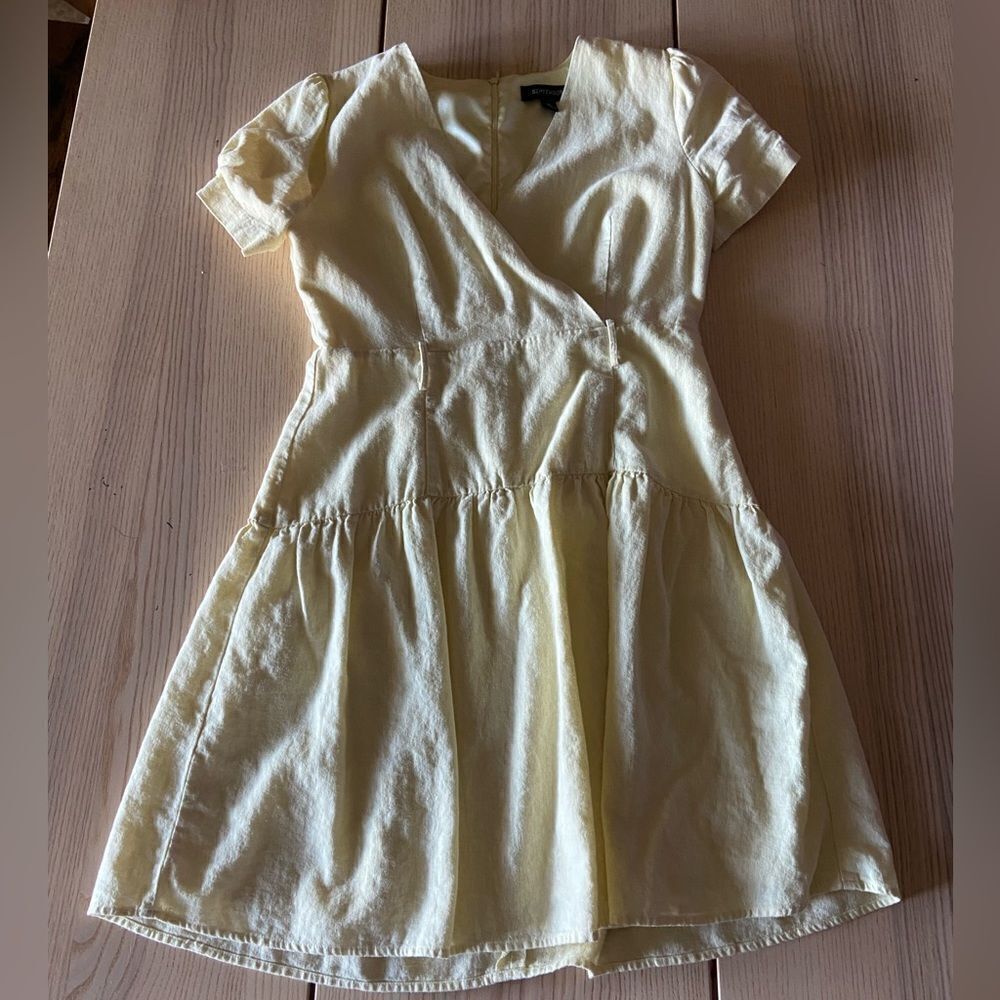 September Tiered Ruffled Structures pinup style yellow Dress Size M